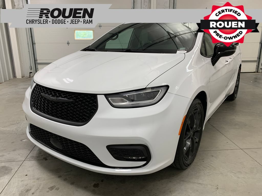 Used 2025 Chrysler Pacifica Limited