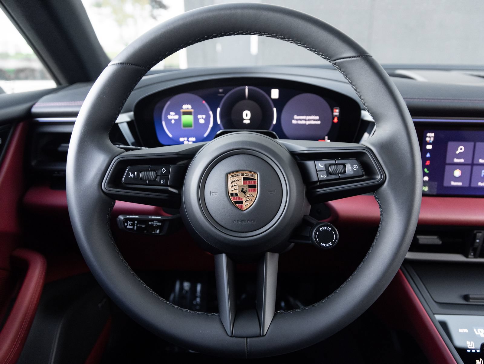 Certified 2026 Porsche Macan Electric RWD image 13