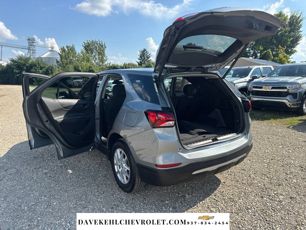 Used 2024 Chevrolet Equinox LT FWD image 32