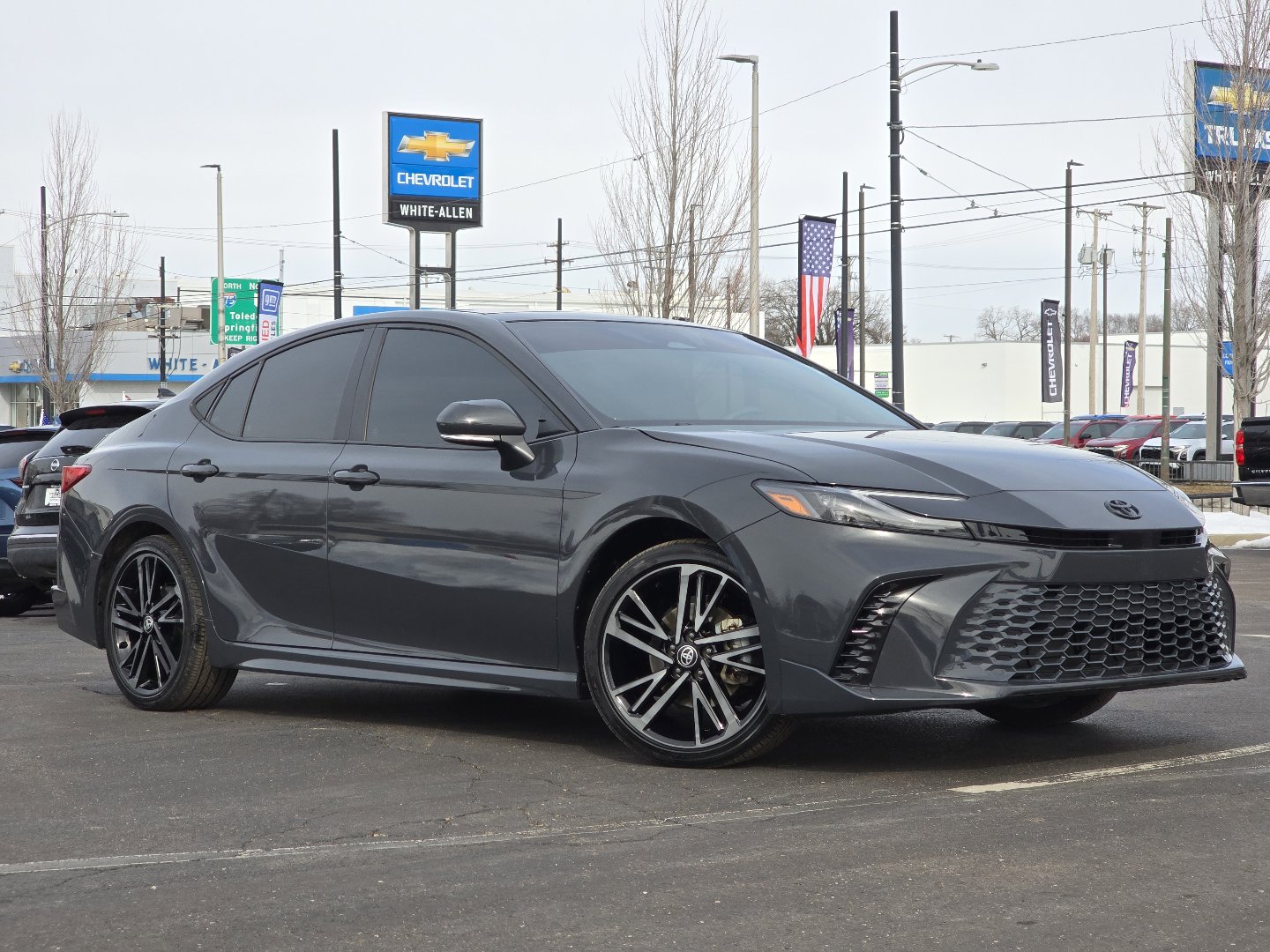 Used 2025 Toyota Camry XSE image 2