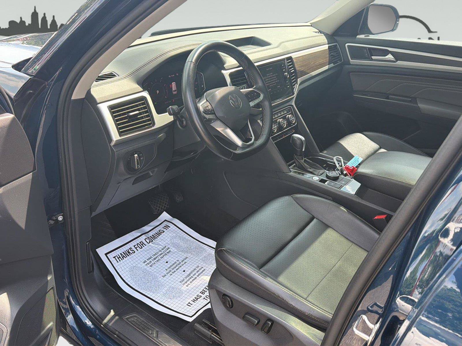 Used 2022 Volkswagen Atlas SE w/ Panoramic Sunroof Package AWD/4WD image 9