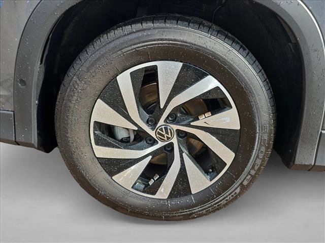 Used 2025 Volkswagen Tiguan S image 26
