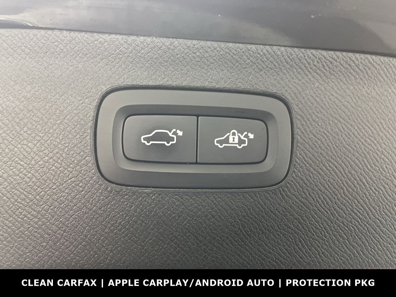 Used 2023 Volvo XC90 B6 Plus w/ Protection Package image 32