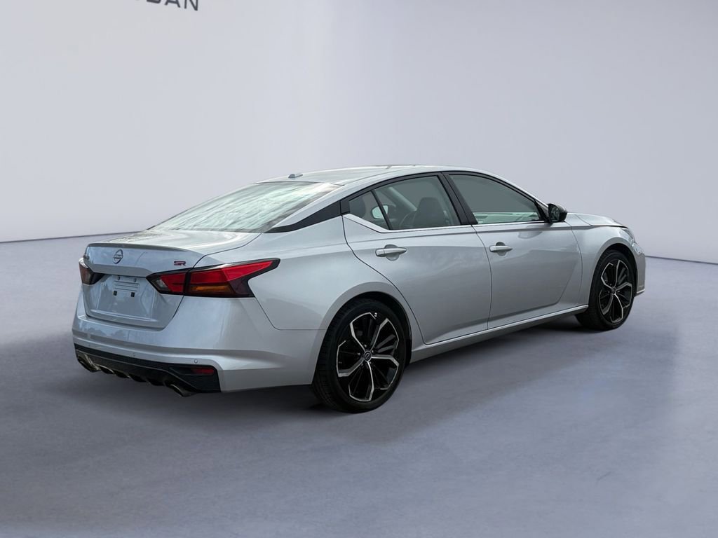 Used 2024 Nissan Altima 2.5 SR image 5