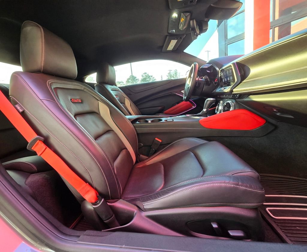 Used 2021 Chevrolet Camaro SS w/ Redline Edition RWD image 22