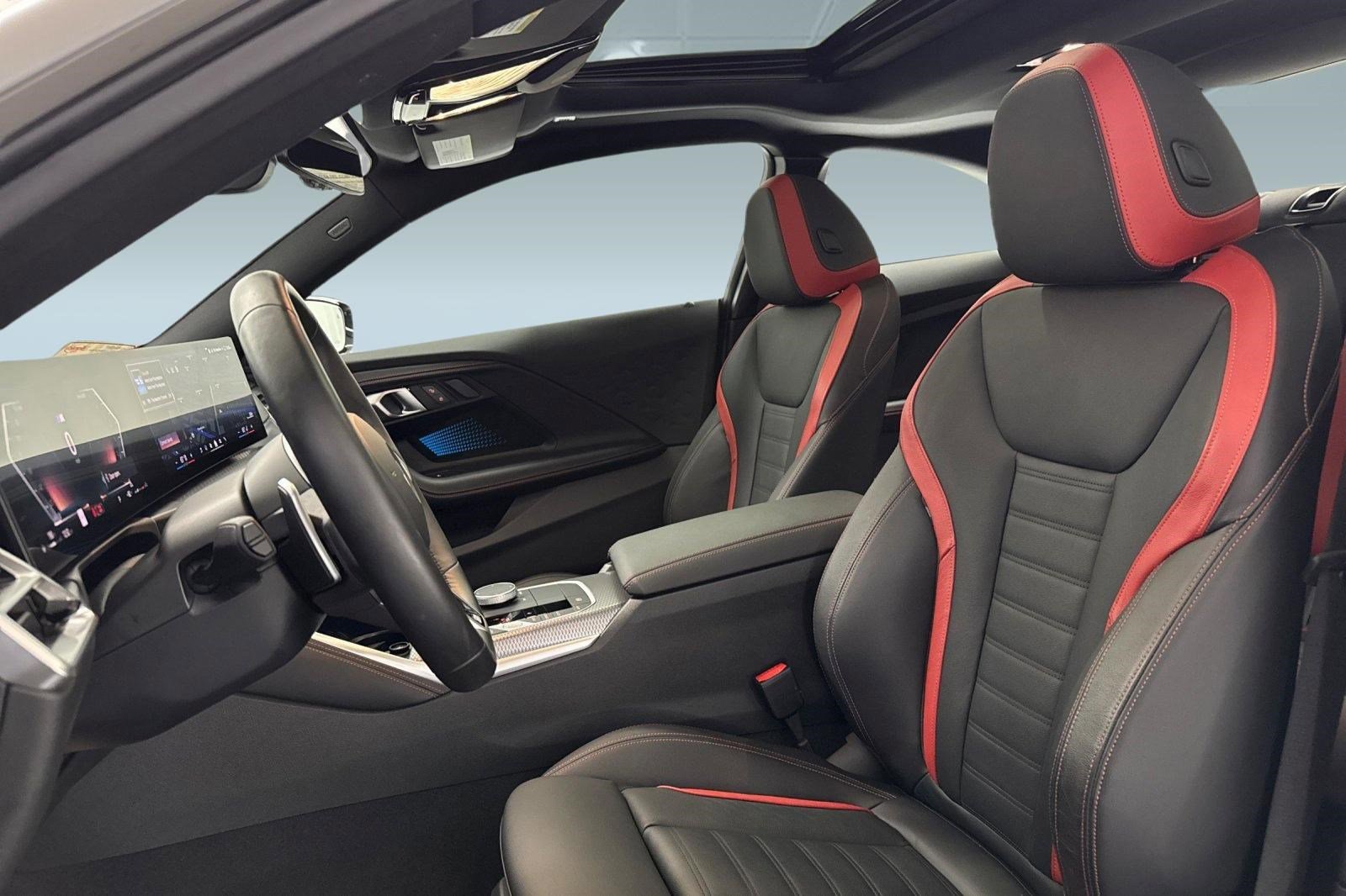 Used 2025 BMW 230i Coupe w/ M Sport Package image 21