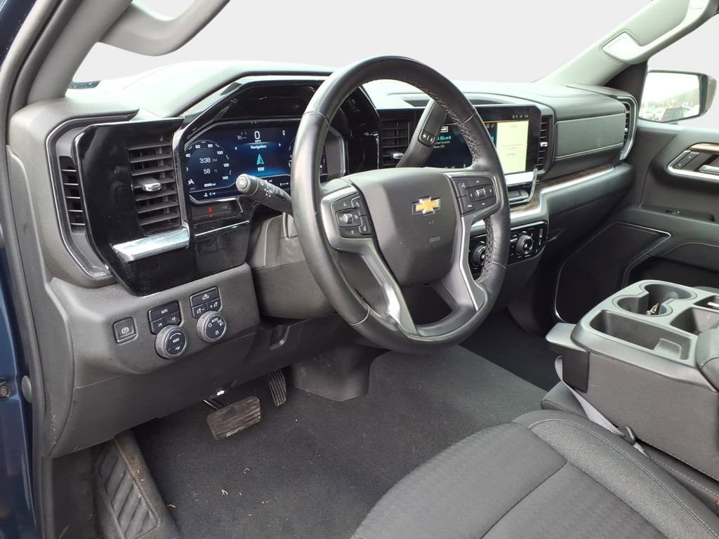 Used 2023 Chevrolet Silverado 1500 LT image 22