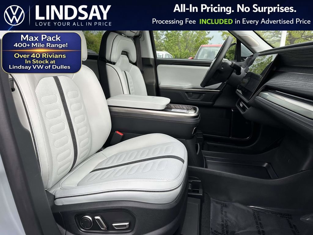 Used 2025 Rivian R1S Adventure AWD/4WD image 12