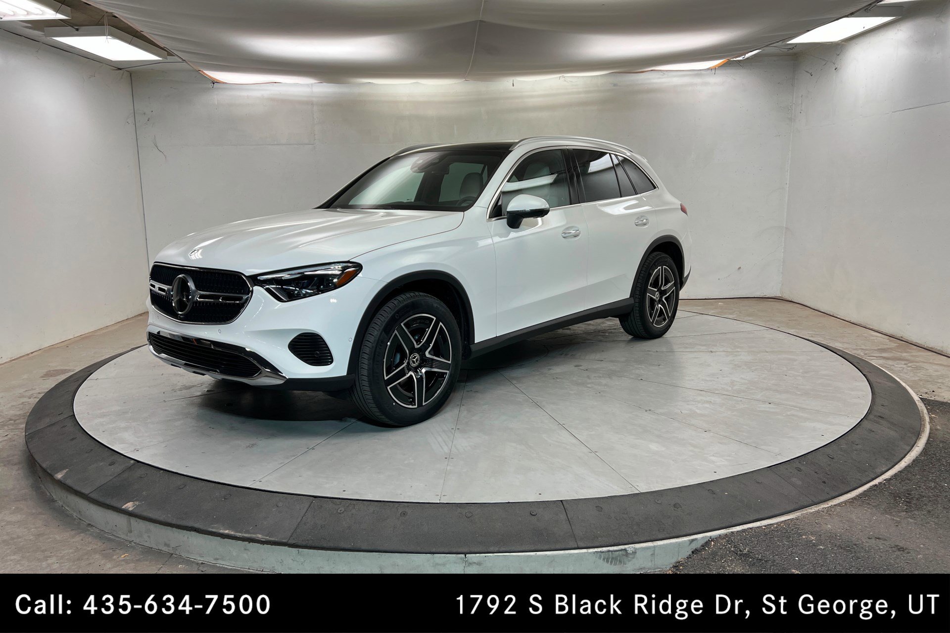New 2026 Mercedes-Benz GLC 300 4MATIC image 1