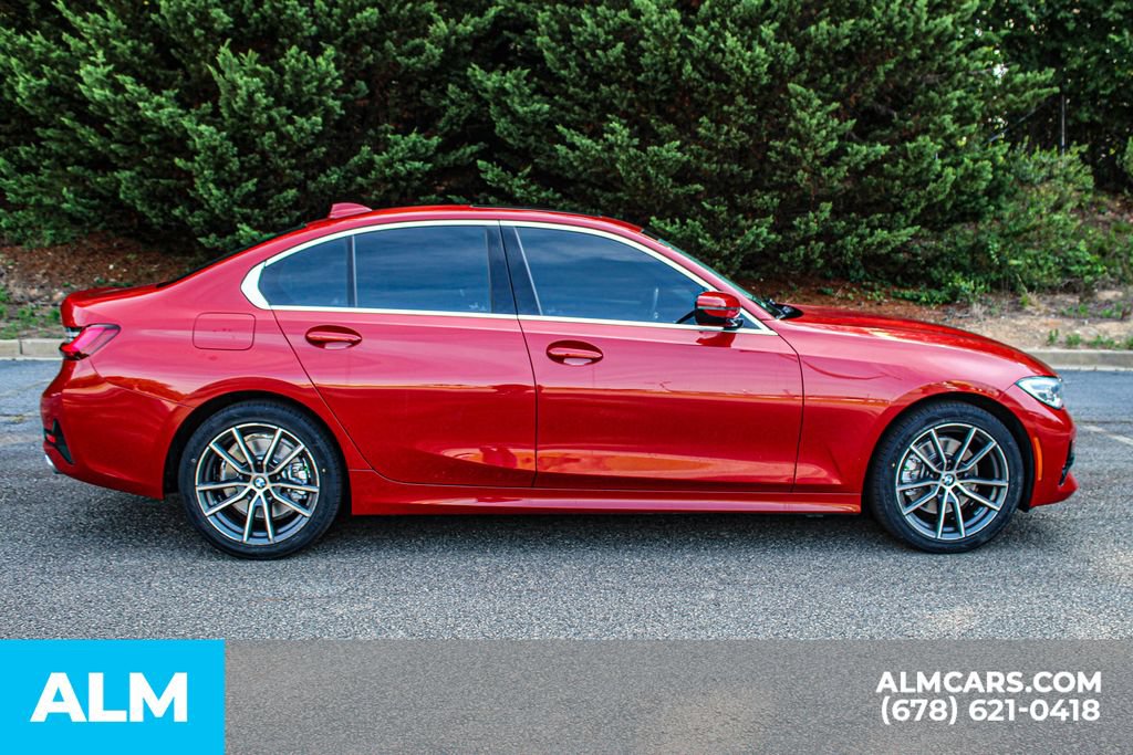 Used 2022 BMW 330i xDrive Sedan AWD/4WD image 6