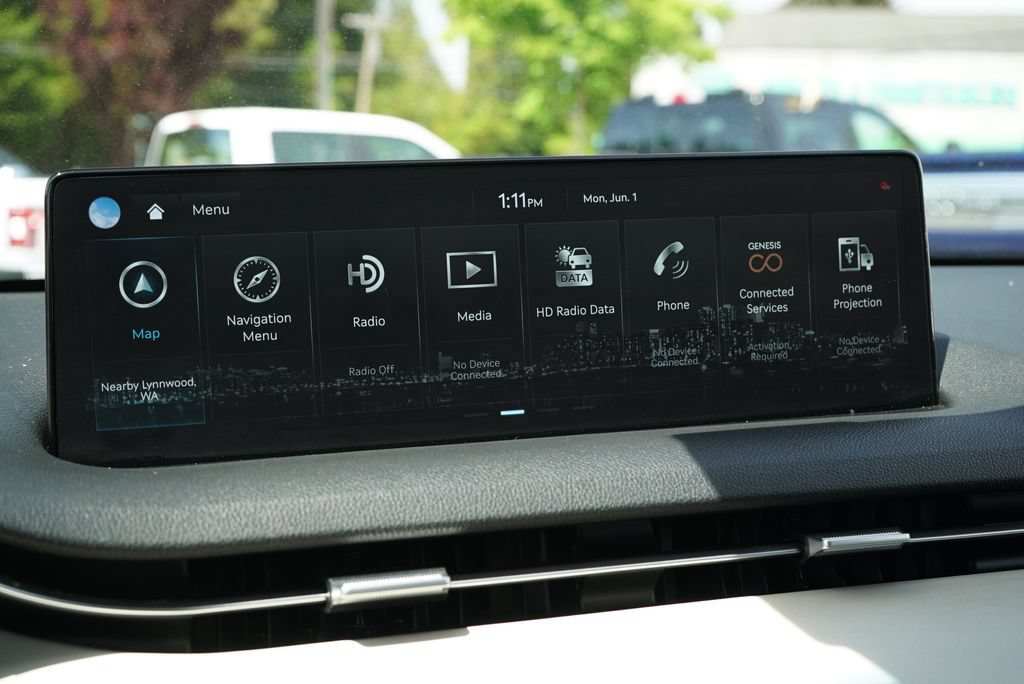 Used 2022 Genesis GV70 2.5T w/ Advanced Package AWD/4WD image 18