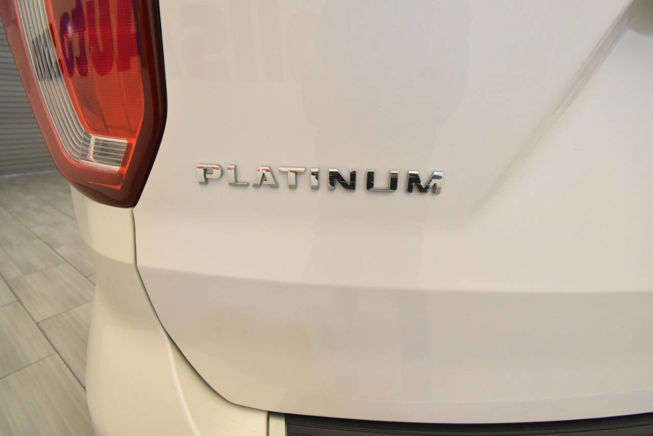 Used 2018 Ford Explorer Platinum image 43