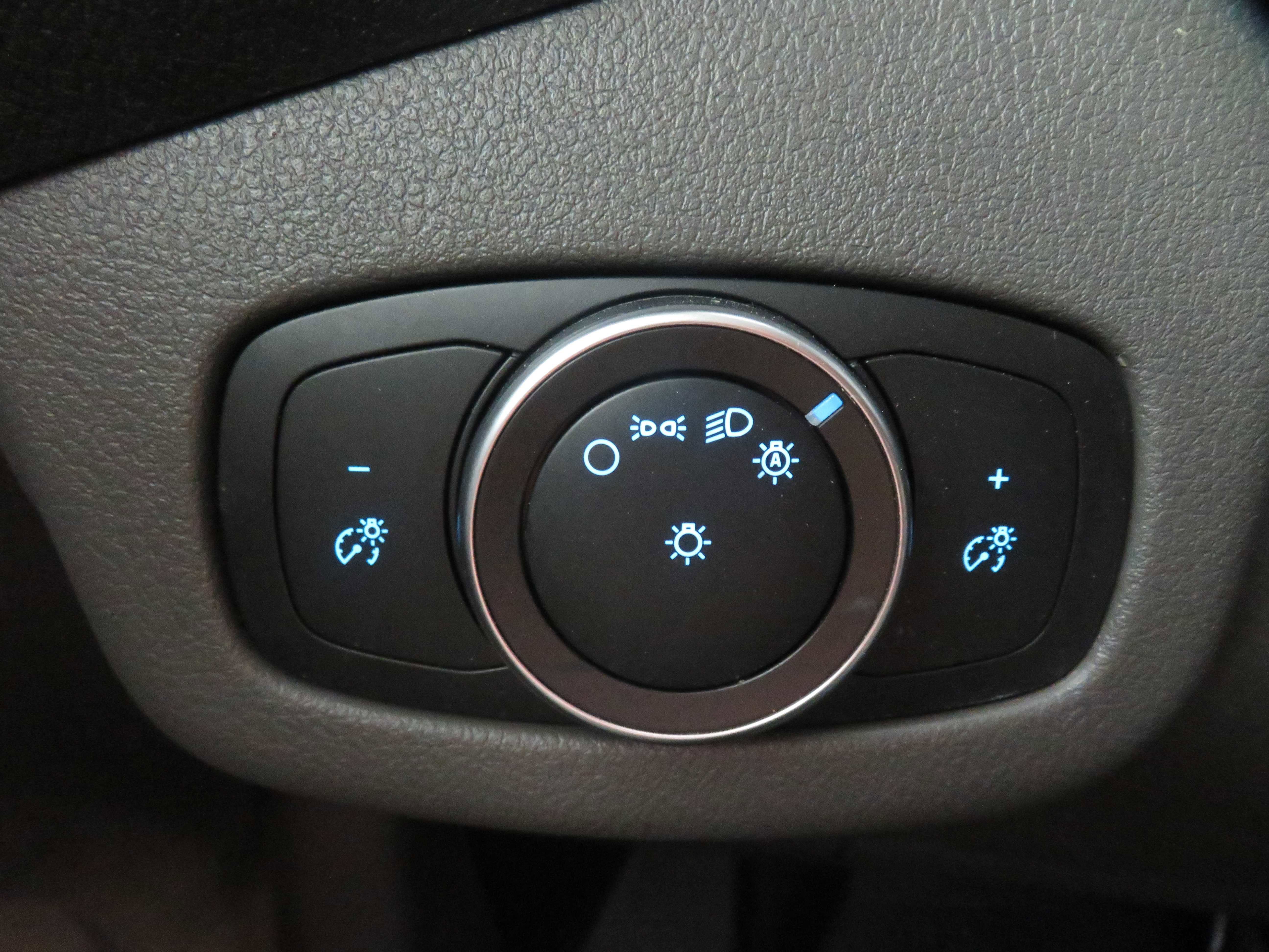 Used 2020 Ford Transit Connect XL image 44