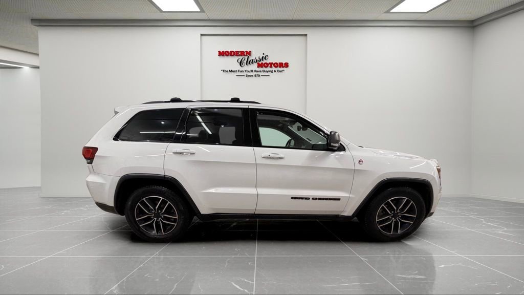 Used 2020 Jeep Grand Cherokee Trailhawk image 8