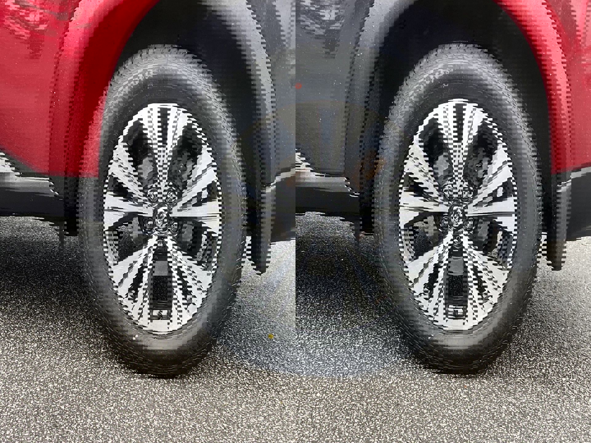 Used 2021 Nissan Rogue SV w/ Premium Package image 33