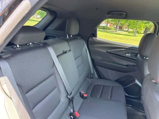 Used 2023 Chevrolet TrailBlazer RS w/ Convenience Package AWD/4WD image 23