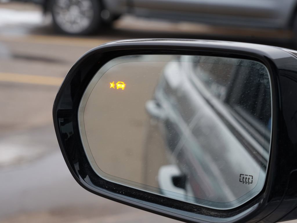 Used 2025 Buick Enclave Sport Touring image 35