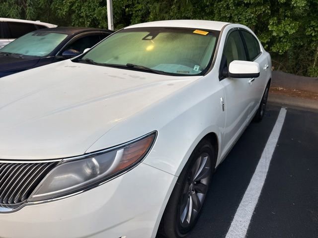 Used 2013 Lincoln MKS FWD image 9
