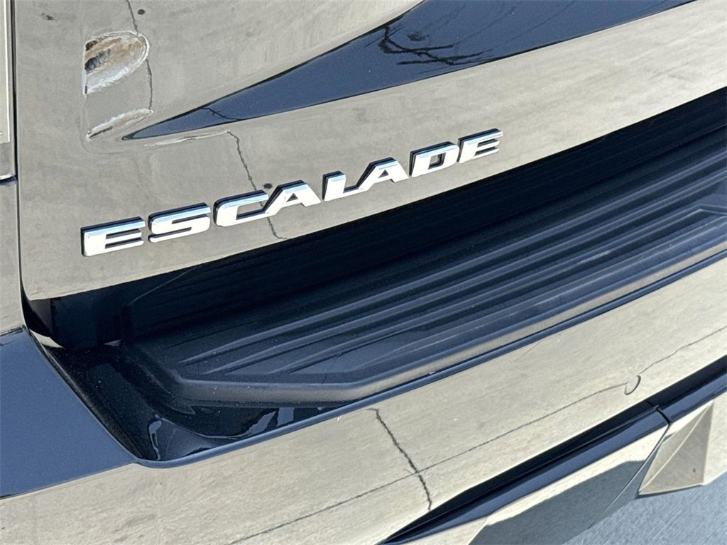 Used 2021 Cadillac Escalade ESV Luxury image 31
