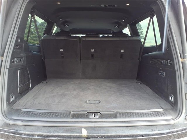 Used 2023 Jeep Wagoneer L Series II image 8