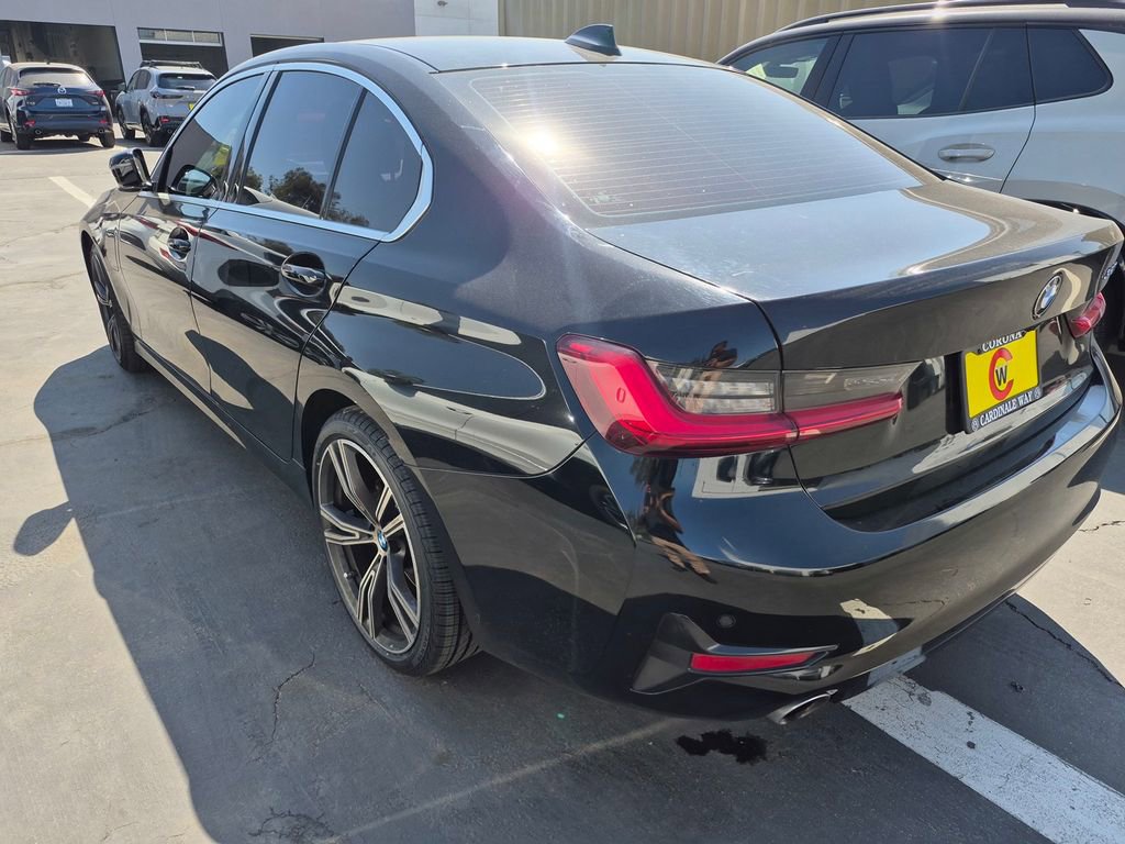 Used 2021 BMW 330e w/ Convenience Package image 4