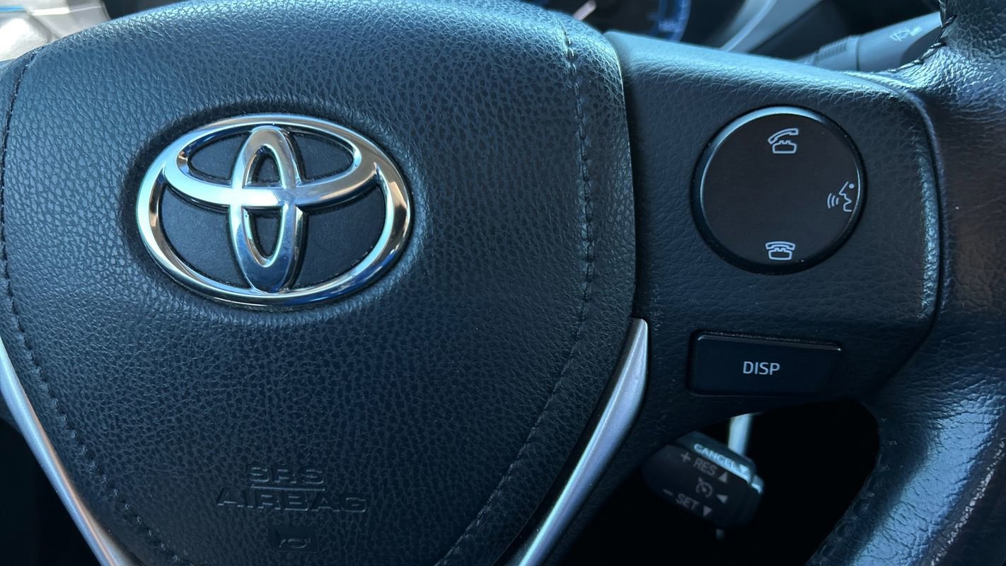 Used 2015 Toyota Corolla S image 29