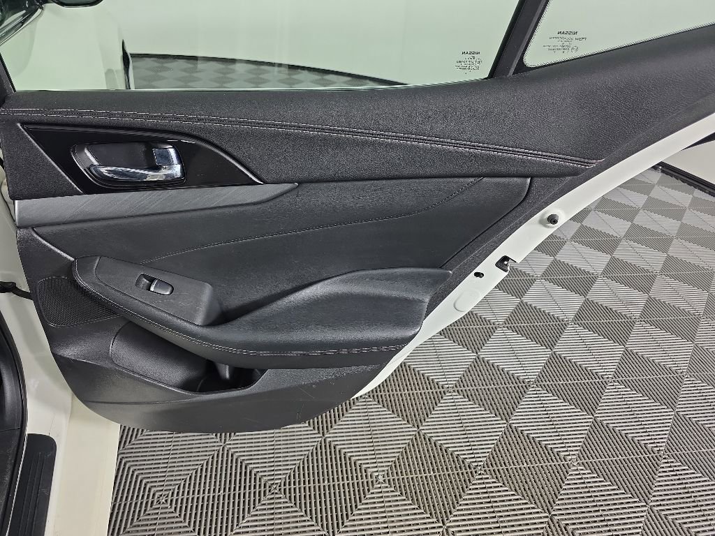 Used 2016 Nissan Maxima 3.5 SL FWD image 29