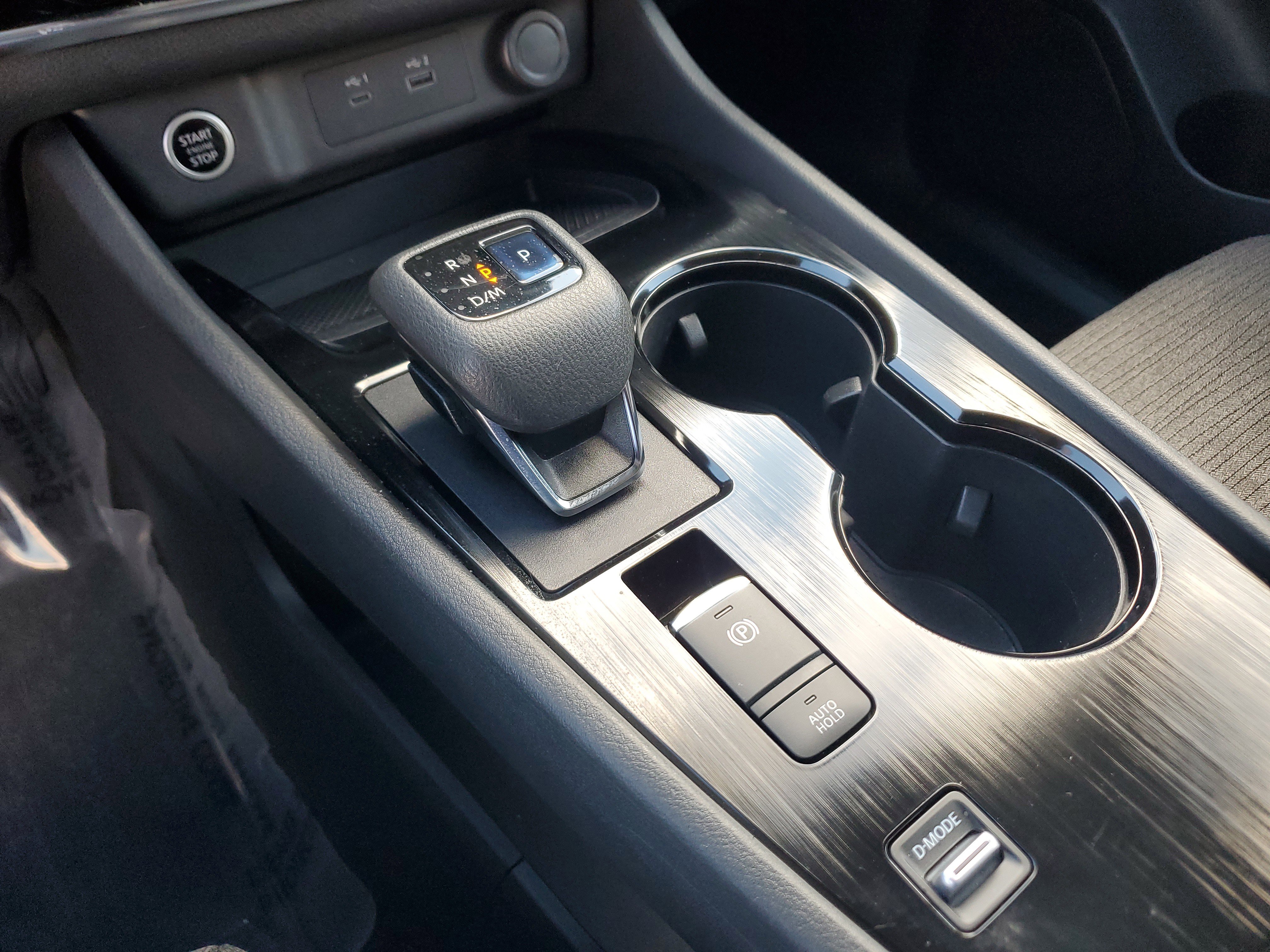 Used 2022 Nissan Rogue SV image 26