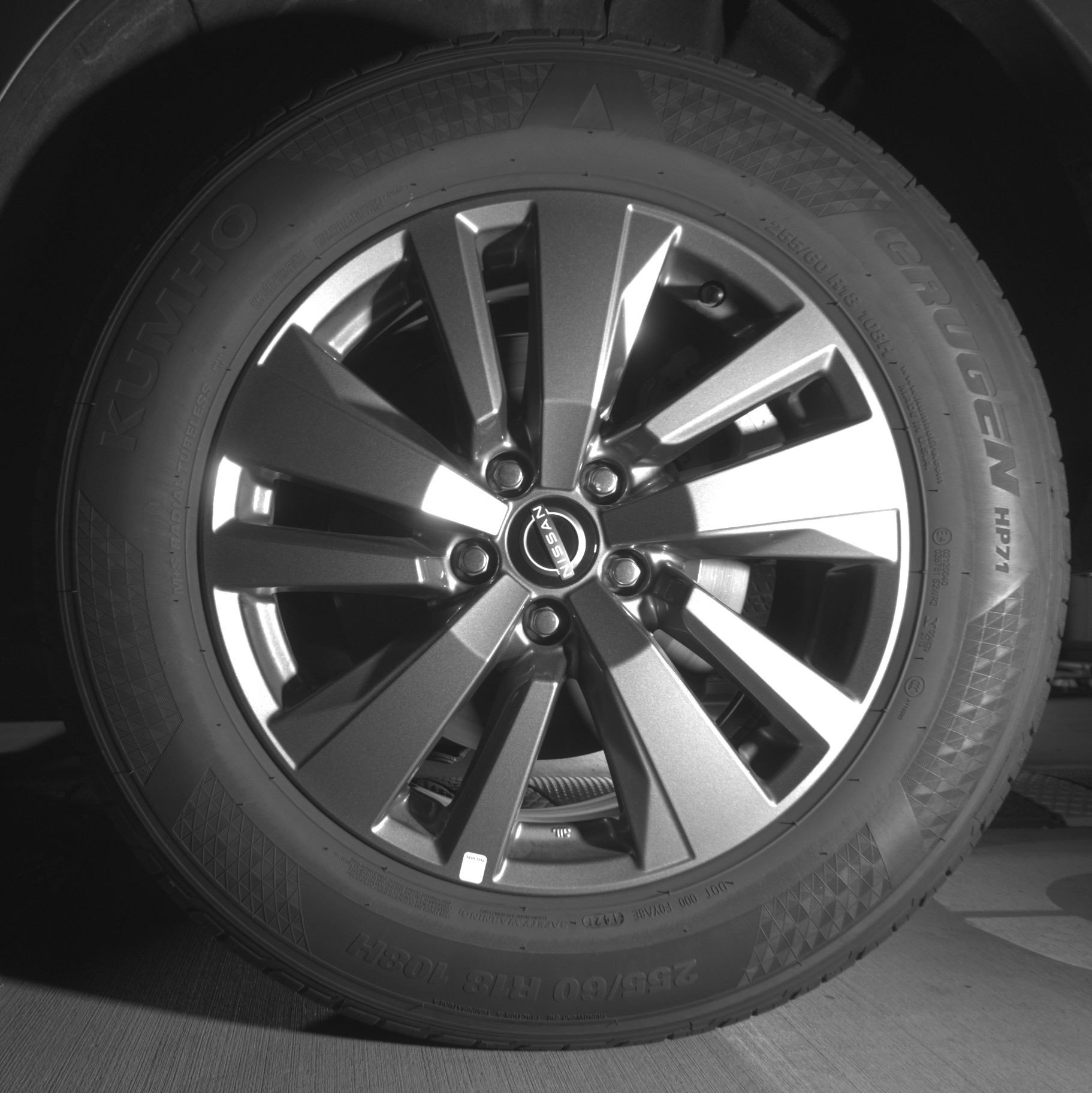 Used 2025 Nissan Pathfinder SV image 14