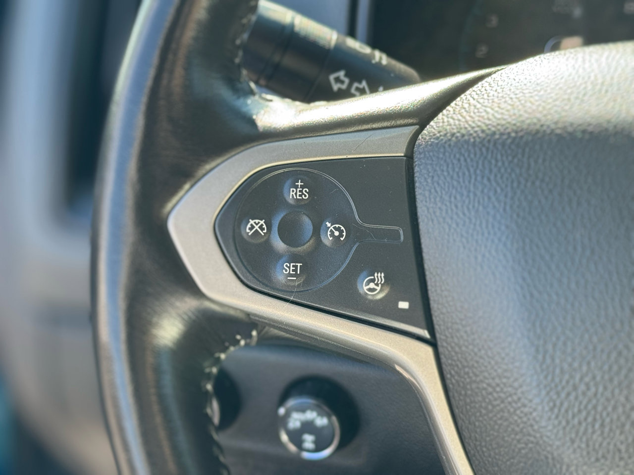 Used 2022 Chevrolet Colorado Z71 image 14