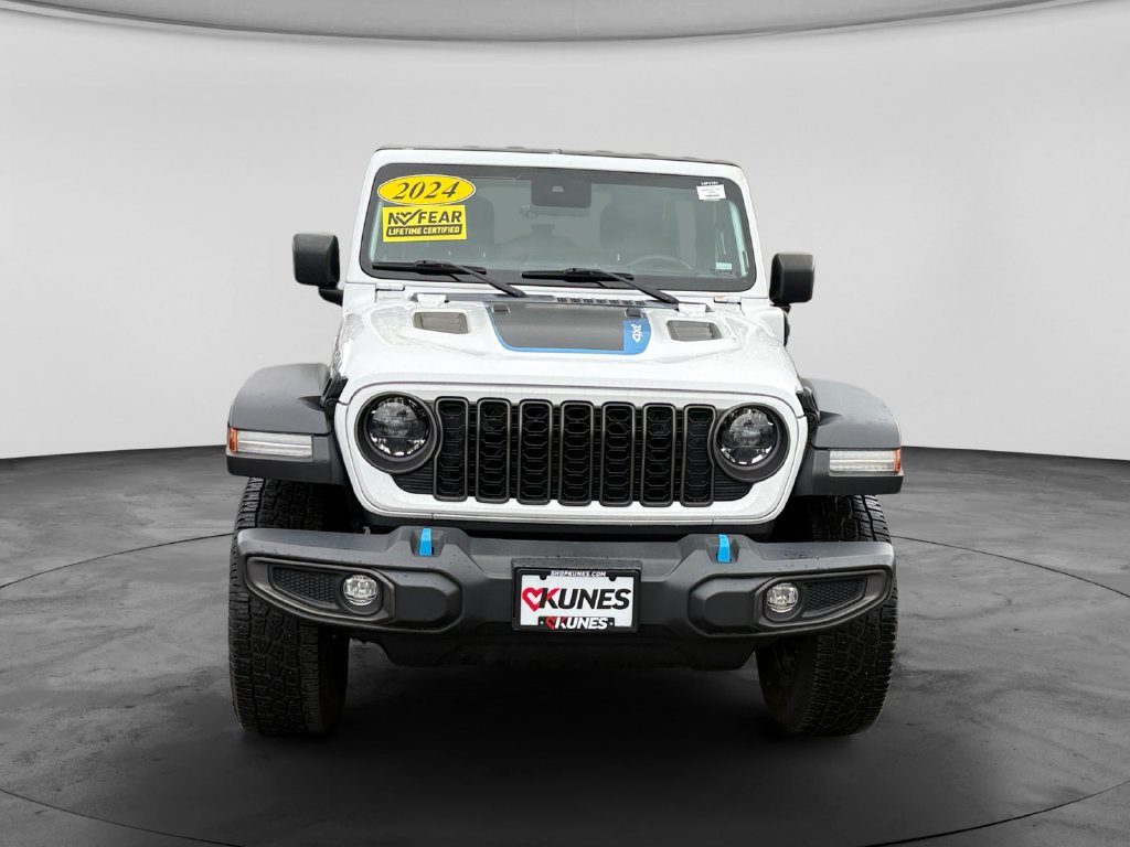 Used 2024 Jeep Wrangler Unlimited Rubicon 4xe AWD/4WD image 3