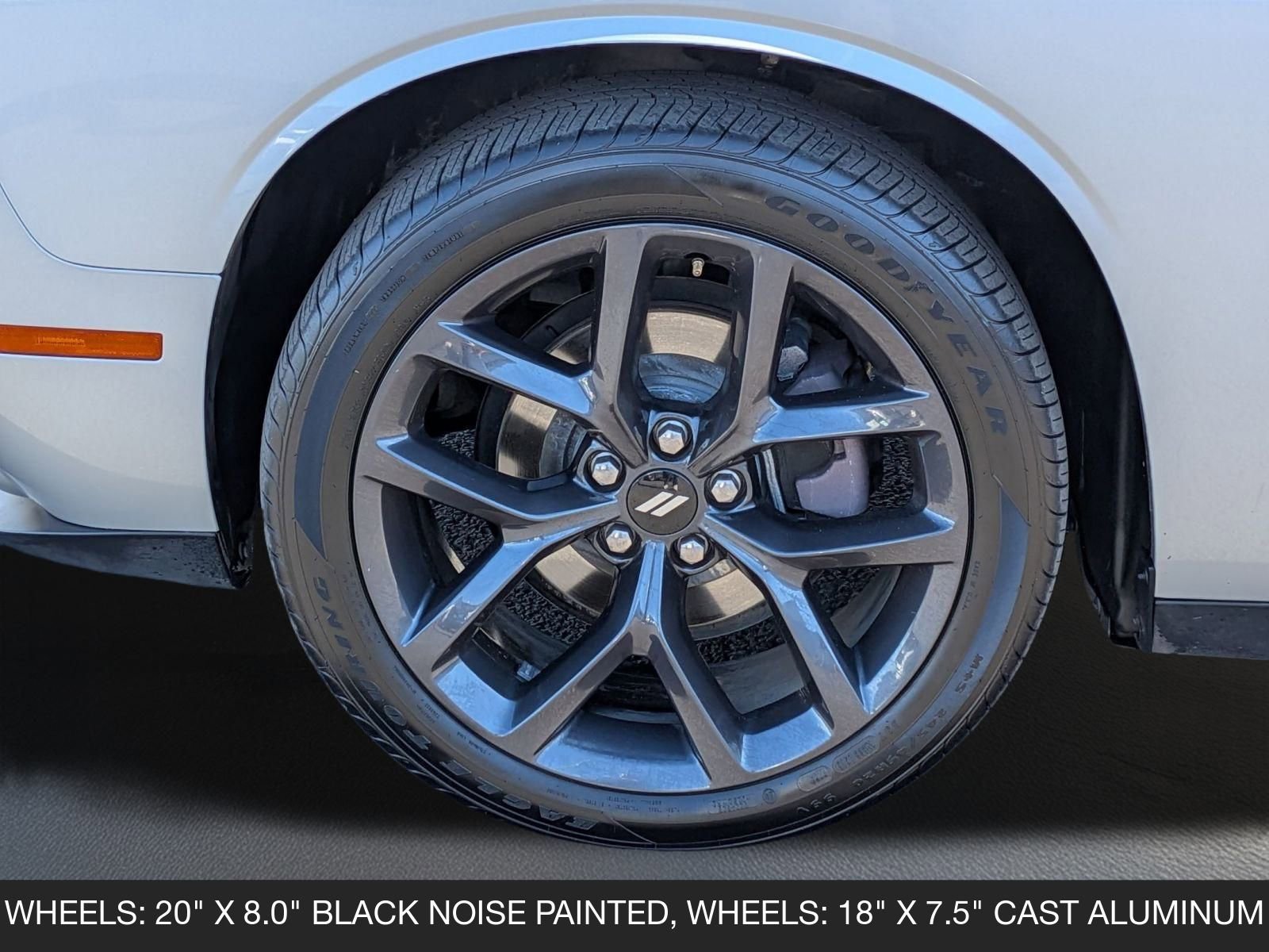 Used 2019 Dodge Challenger SXT w/ Blacktop Package image 11