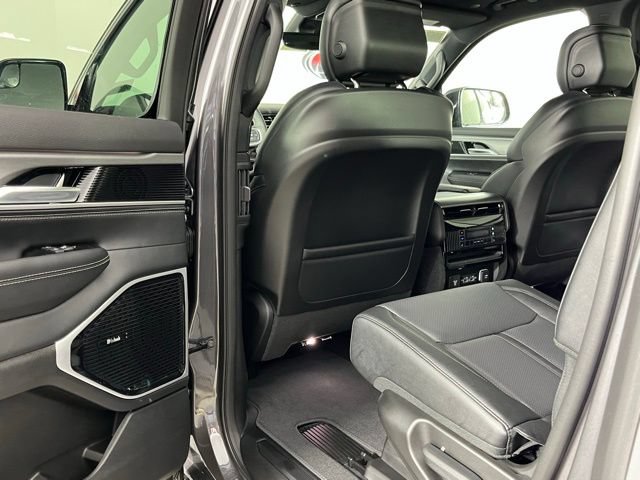 New 2026 Jeep Grand Wagoneer Limited AWD/4WD image 26
