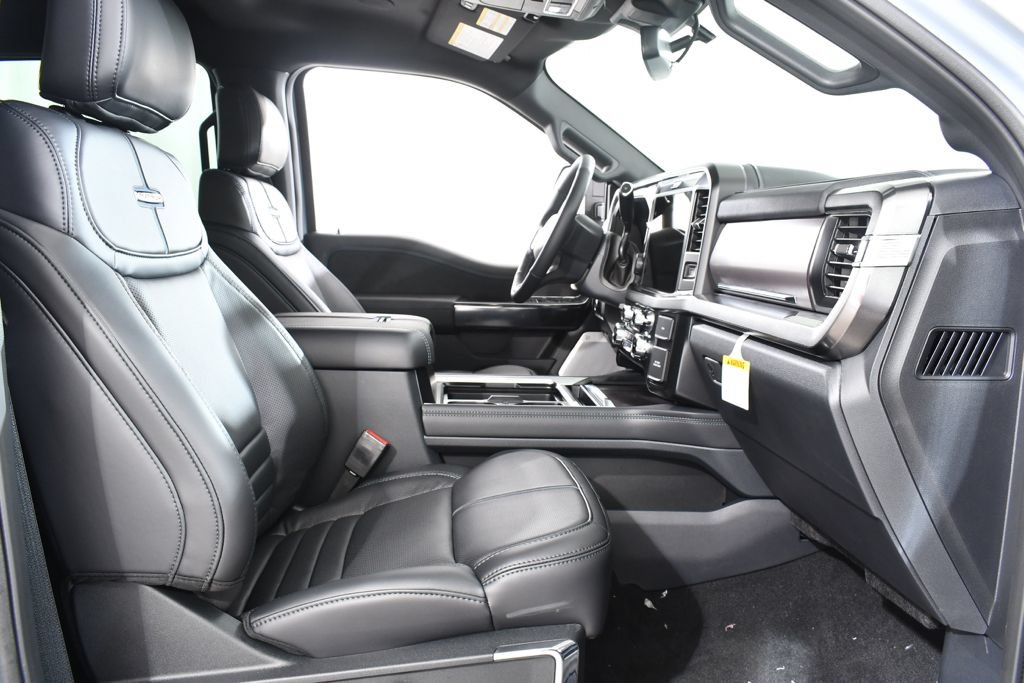 New 2026 Ford F350 Platinum w/ FX4 Off-Road Package AWD/4WD image 10