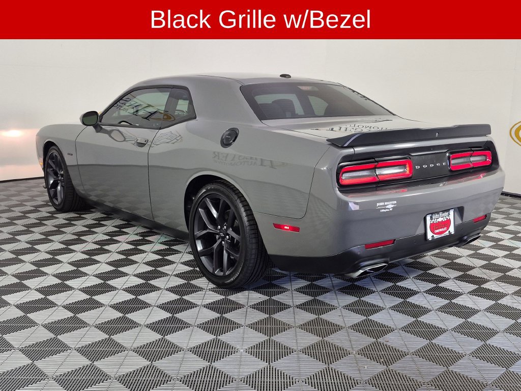 Used 2019 Dodge Challenger R/T w/ Blacktop Package RWD image 6