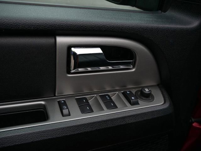 Used 2015 Ford Expedition EL XLT w/ Equipment Group 202A AWD/4WD image 18