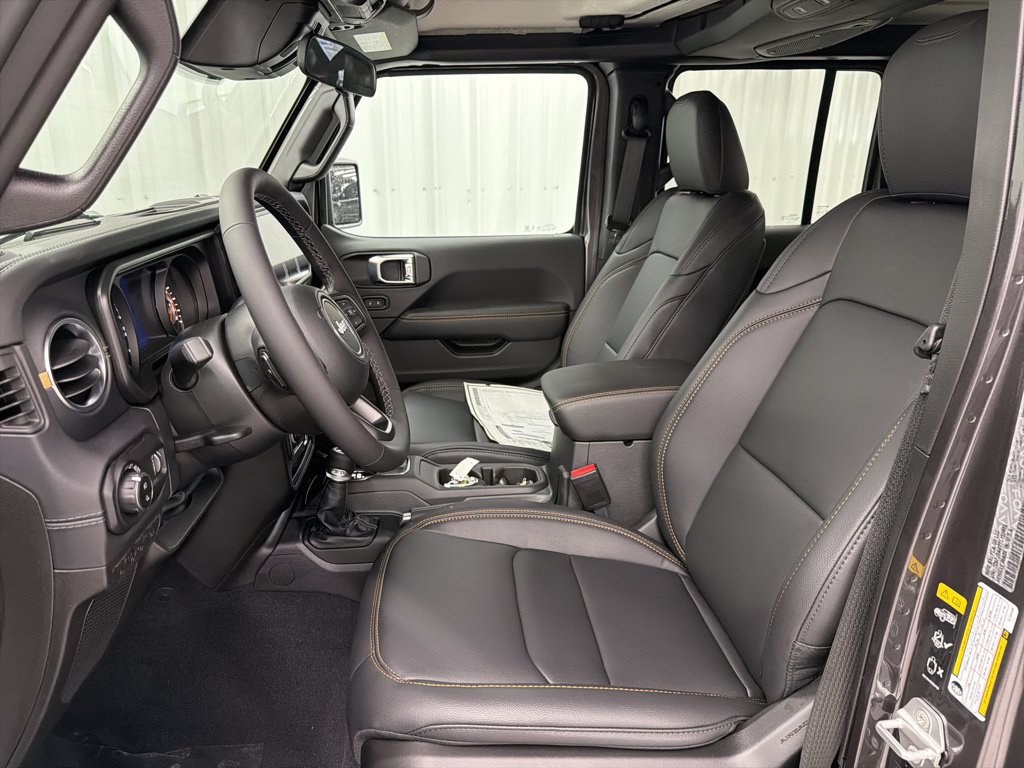 New 2026 Jeep Gladiator Sport AWD/4WD image 14