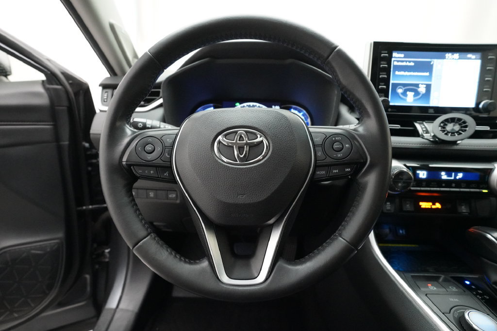 Used 2019 Toyota RAV4 Limited AWD/4WD image 4