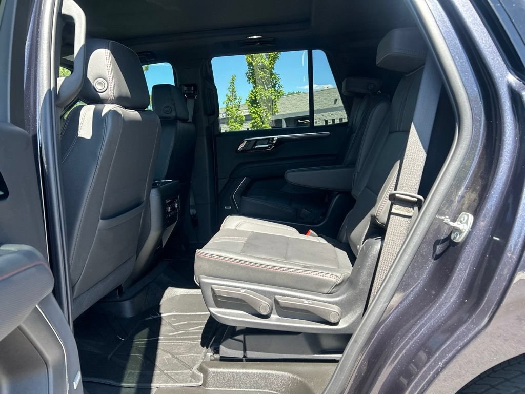 Used 2025 Chevrolet Tahoe RST w/ Comfort Package AWD/4WD image 22