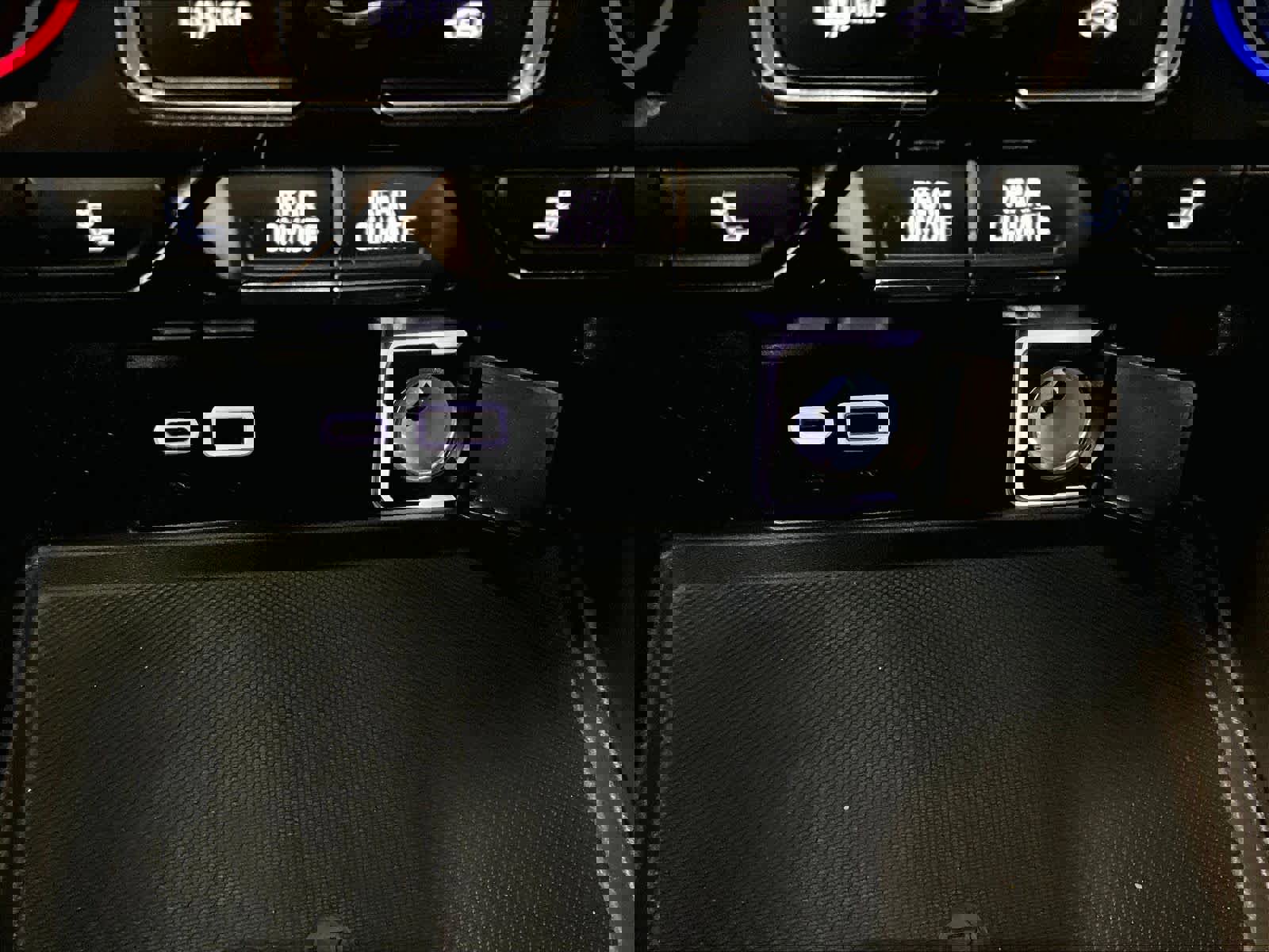 Used 2021 Chevrolet Tahoe LT w/ LT Signature Package image 27