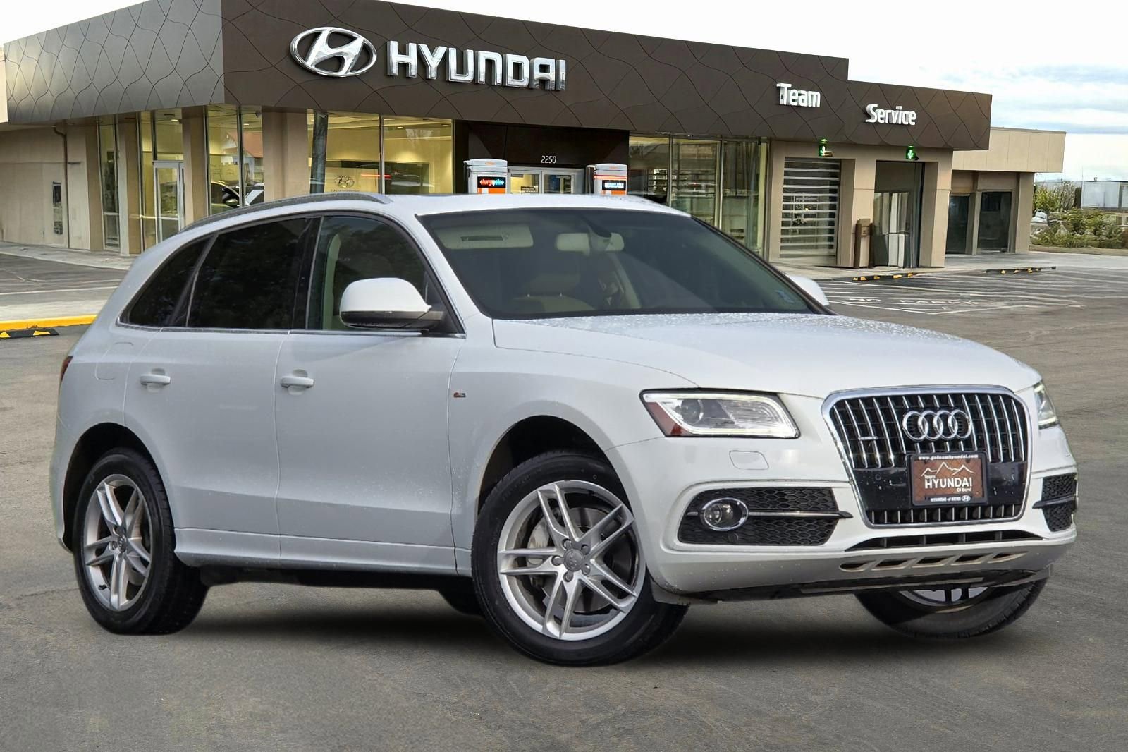 Used 2013 Audi Q5 3.0T Premium Plus image 2