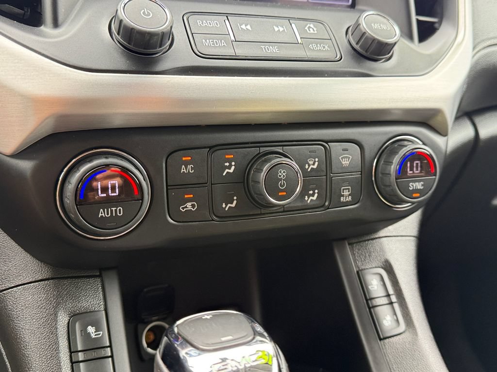 Used 2019 GMC Acadia SLE AWD/4WD image 17