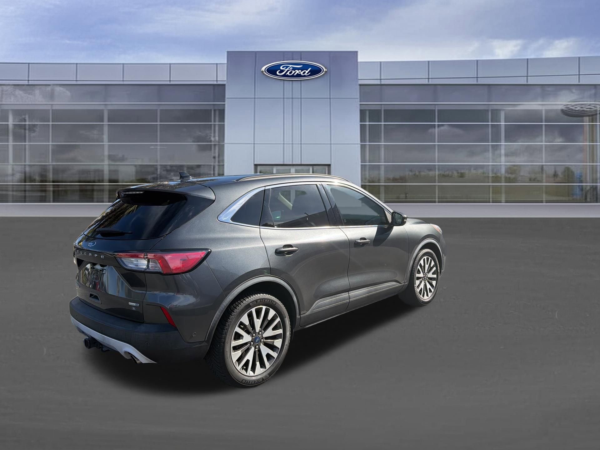 Used 2020 Ford Escape Titanium AWD/4WD image 8