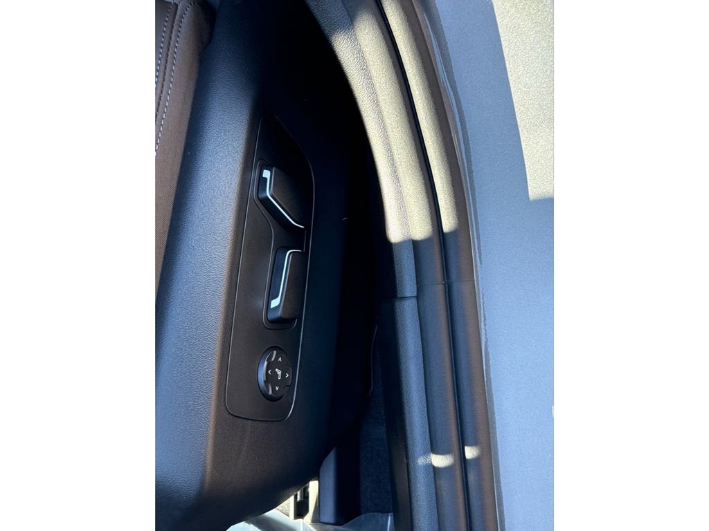 New 2026 BMW 530i xDrive w/ M Sport Package image 25