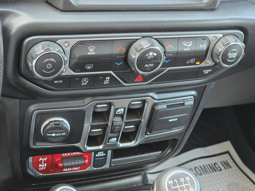Used 2022 Jeep Gladiator Mojave w/ Trailer Tow Package AWD/4WD image 18