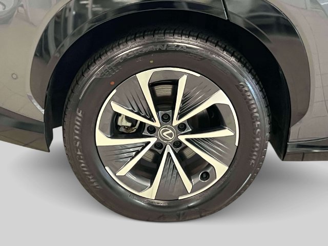 Certified 2023 Lexus RZ 450e Premium w/ Technology Package AWD/4WD image 10