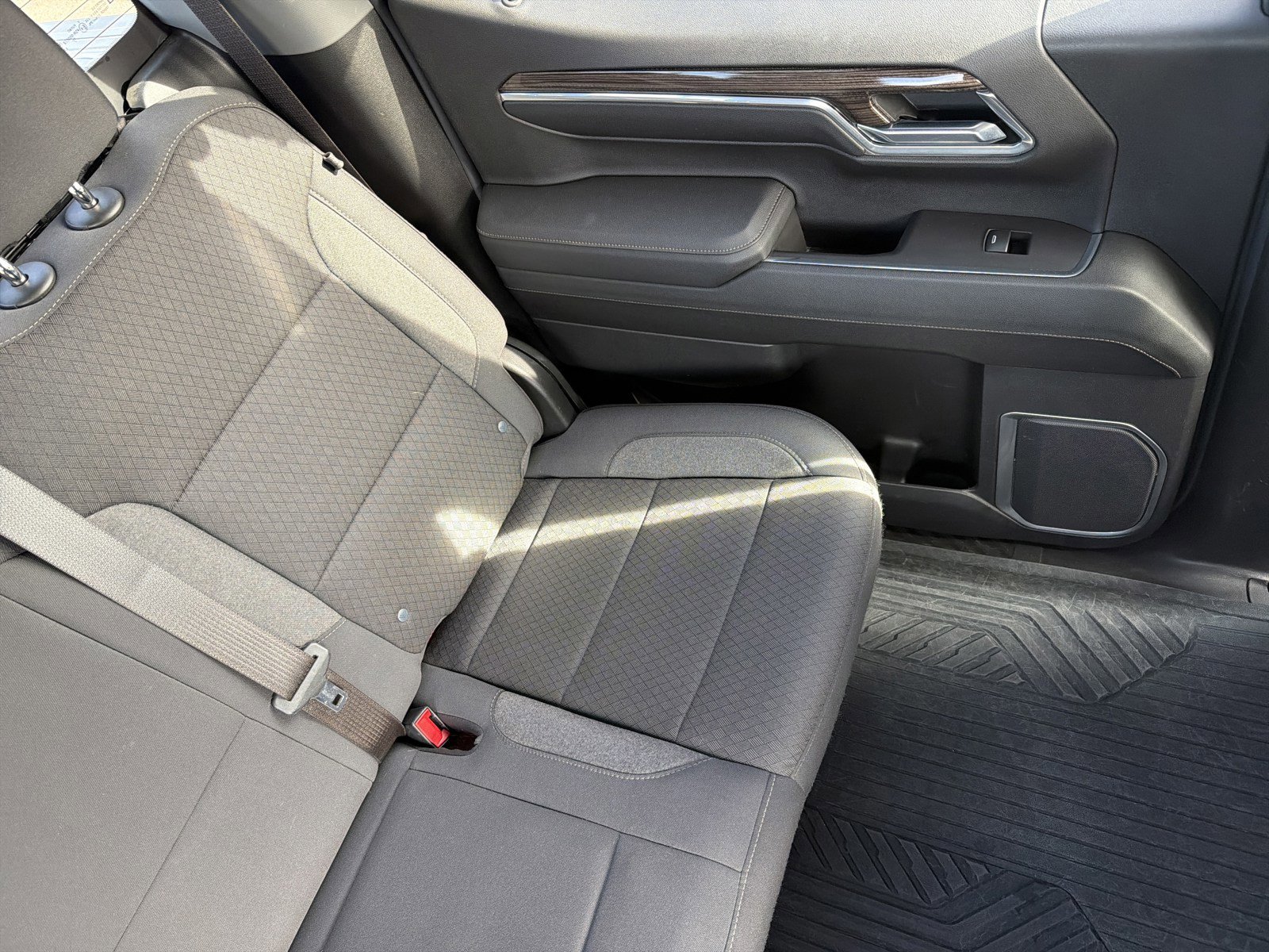 Used 2023 Chevrolet Silverado 1500 LT image 14