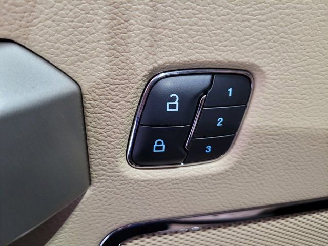 Used 2015 Ford F150 Lariat w/ Max Trailer Tow Package image 49