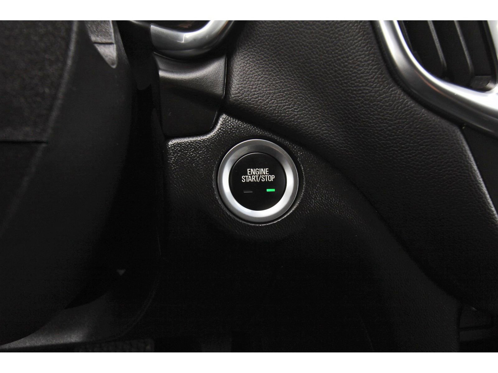 Used 2021 Chevrolet Equinox LT image 22