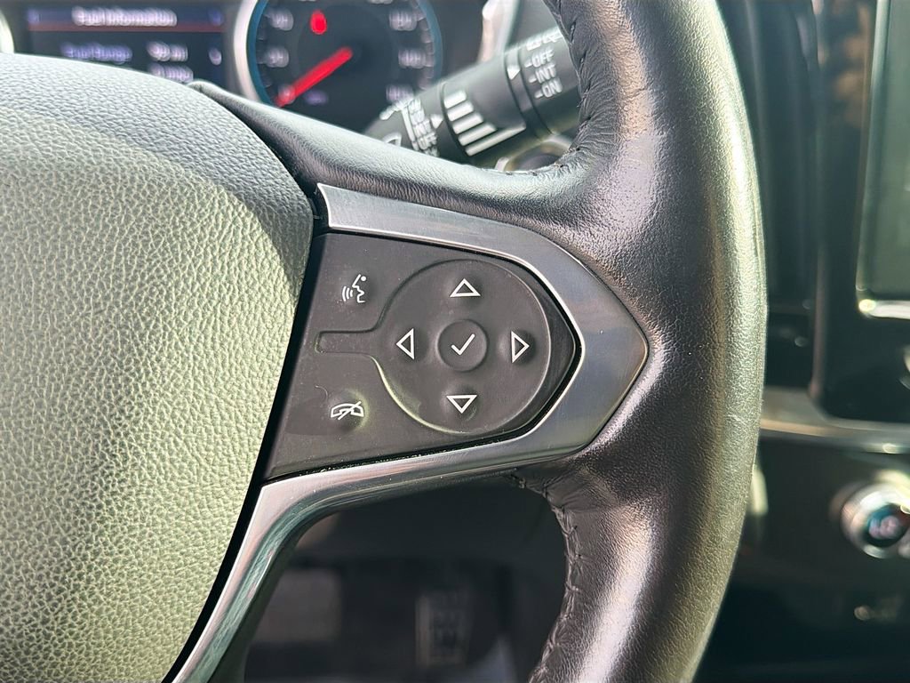 Used 2021 Chevrolet Traverse RS image 38